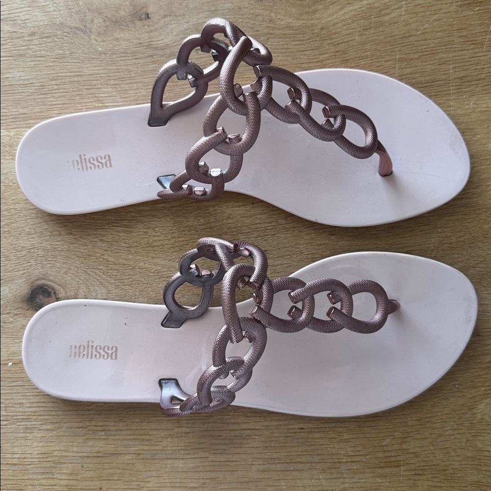 Melissa Big Chain T-strap Sandals Size 9